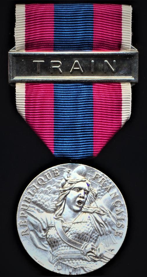 France: National Defence Medal (Medaille de la Defense Nationale). Paris Mint model. 2nd class with clasp 'Train'