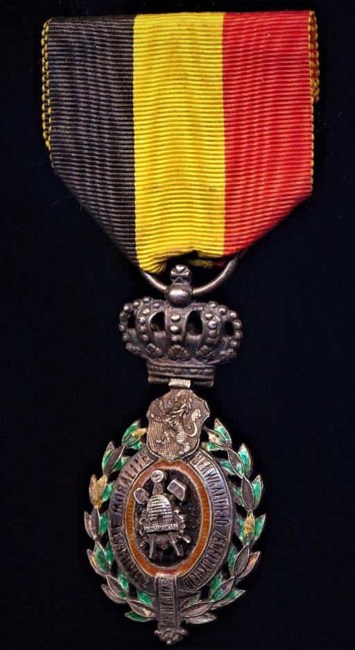 Belgium: Medal for 'Labour', Silver class (Medaille du Travail, argent / Decoratie voor Arbeid, zilver). With bi-lingual language obverse legends (Post 1952)