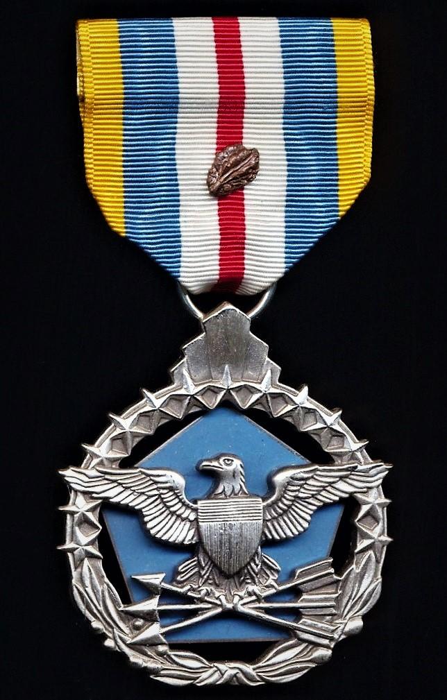 United States: Defence Superior Service Medal. With bronze 'Oakleaf Cluster'