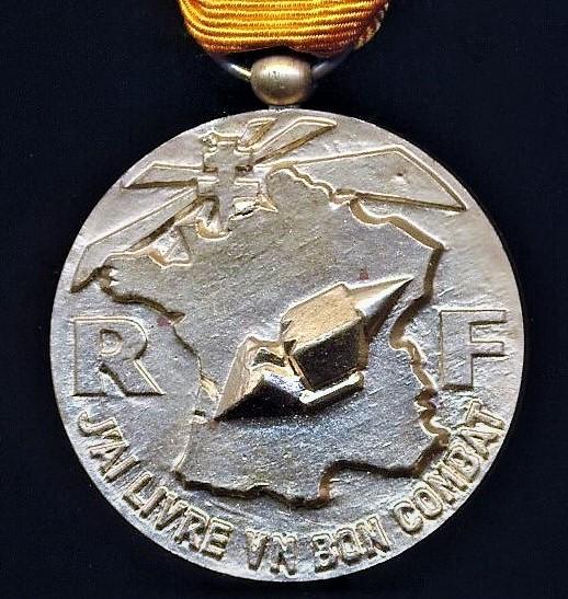 France: Medal for the Refractory 1940-1945 (Medaille du Refractaire / Insignie du Refractaire 1940-1945)