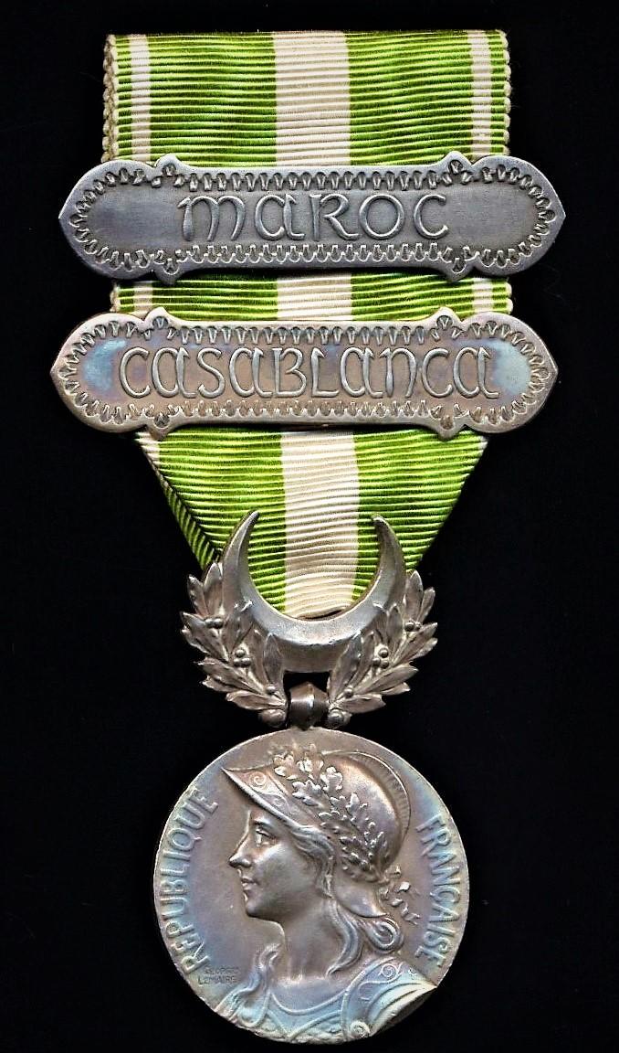 France: Morocco Campaign Medal 1907-1909 (Medaille Du Maroc). With 2 x oriental clasps 'Casablanca' & 'Maroc'
