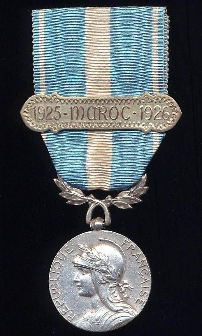 France: Colonial Medal (Medaille Coloniale).  2nd type, with uni-face wreath suspension & clasp (oriental type) '1925 -Maroc-1926'
