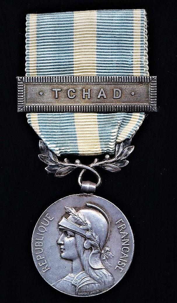 France: Colonial Medal (Medaille Coloniale). 1st type Paris Mint 'Premier Type' medal with bi-face wreath suspension. With 1 x clasp (agrafe) 'Tchad'