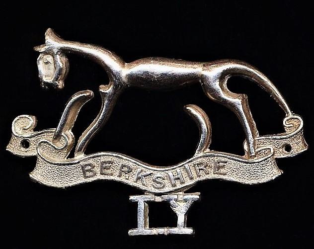The Royal Berkshire (Hungerford) Yeomanry (Dragoons) Imperial Yeomanry: Cap badge. White metal. Circa 1899-1908
