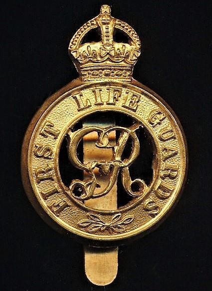 First Life Guards: Cap badge. With King's Crown and George V cypher. Gilding metal. Circa 1911-1922