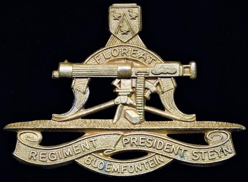 Union of South Africa: Regiment President Steyn. Gilding metal cap badge