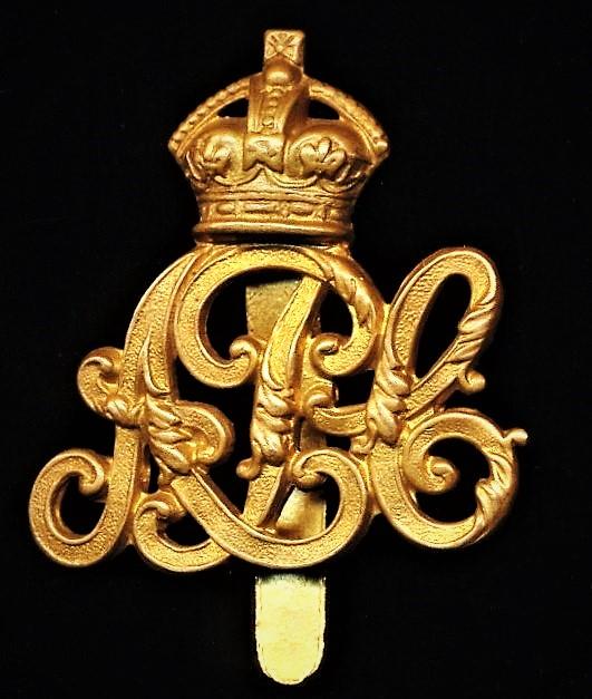 Army Pay Corps. King's Crown gilding metal cap badge