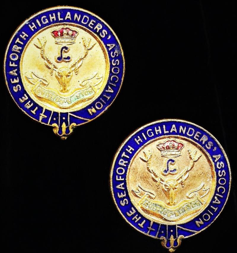 Seaforth Highlanders: Regimental Association gilt & enamel lapel badges