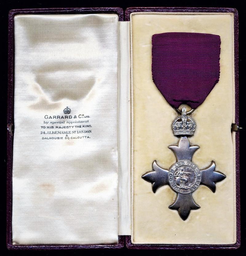Order Of The Most Excellent Order of the British Empire (Civil). A 5th class Member's (M.B.E.) 1st type breast badge. Silver (hallmarked) for 1917