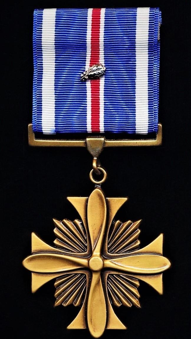United States: Distinguished Flying Cross. With silver 'Oakleaf Cluster' on riband. Circa 1990-2022