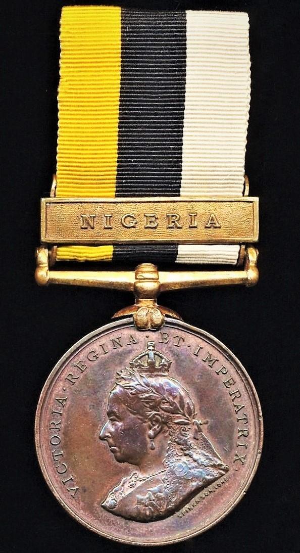 Royal Niger Company Medal 1885-1899. Bronze issue with clasp 'Nigeria' (207)