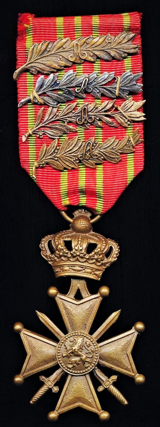 Belgium: Cross of War 1914-1918 (Croix De Guerre 1914-1918). With 4 x bronze 'Palms' all with 'A' cypher