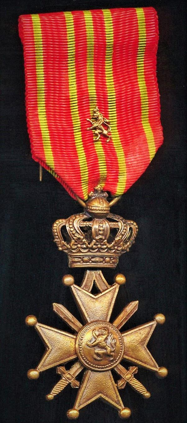 Belgium: Cross of War 1914-1918 (Croix De Guerre 1914-1918). With 1st type Bronze 'Rampant Lion' citation emblem on riband