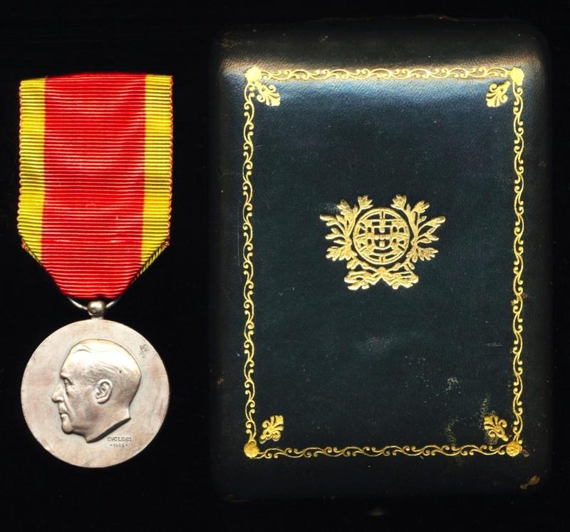 Portugal (Republic): President of Portugal Official State Visit to London Medal, 1955 (Medalha Commemorativa Da Visita Do Presidente Da Republica Portvgvesa Londres 1955