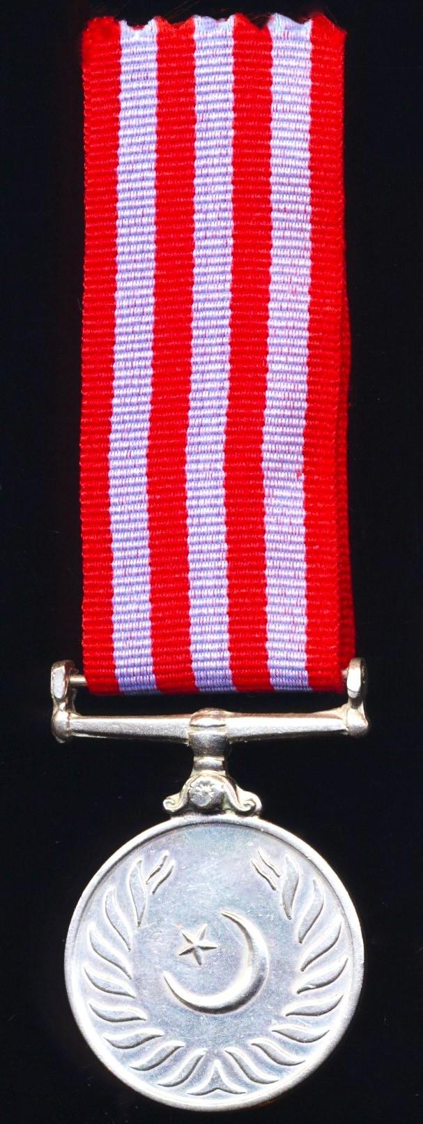 Pakistan: Armed Forces 20 Years Long Service Medal
