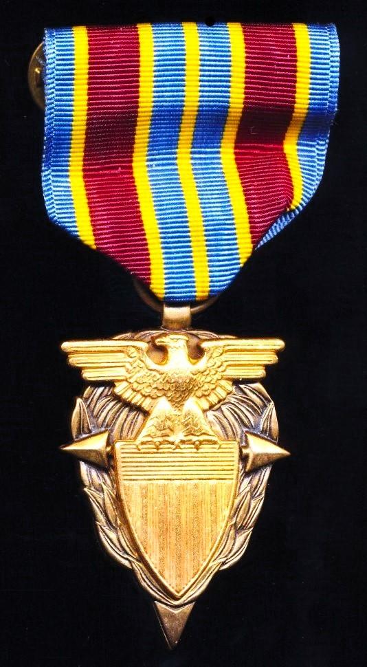 United States: Defense Logistics Agency (DLA) 'Superior Civilian Service Award'. Bi-Metal gilt & bronze