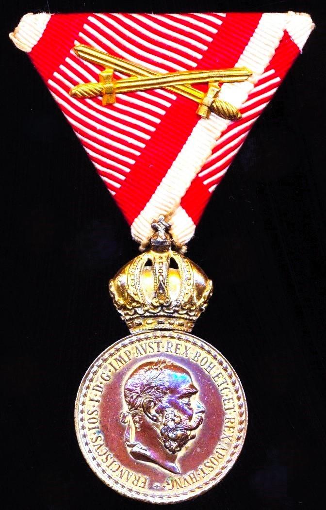 Austria (Imperial): Military Merit Medal (Signum Laudis). Franz Joseph issue. Gilded Bronze (Bronze Gilt), on 'War Riband' with gilt 'Swords' Circa 1914-1916