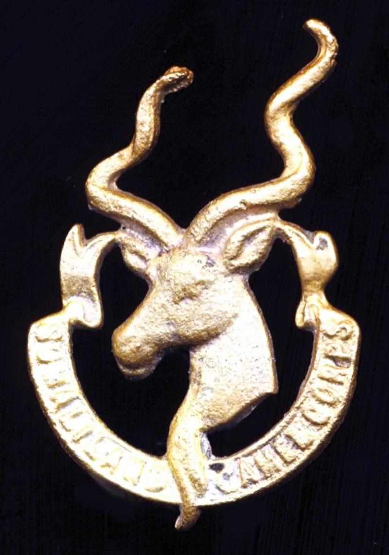 British Empire (East Africa): Somaliland Camel Corps. A 'Theatre Made' sand-cast metal cap badge. Circa 1940-1945