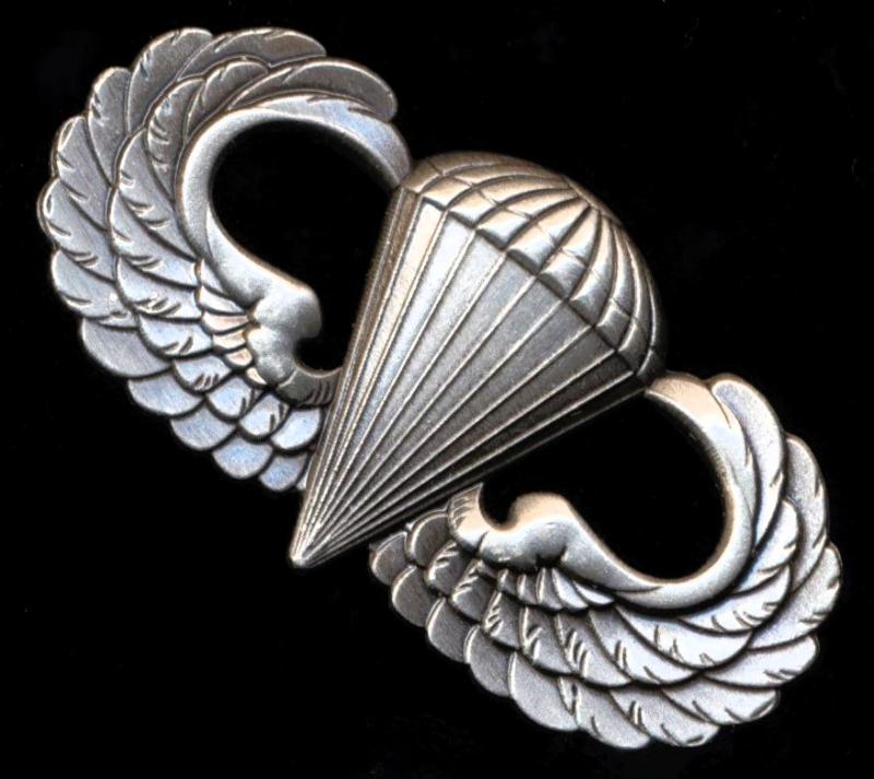 United States: Parachutist Badge. Regulation Size