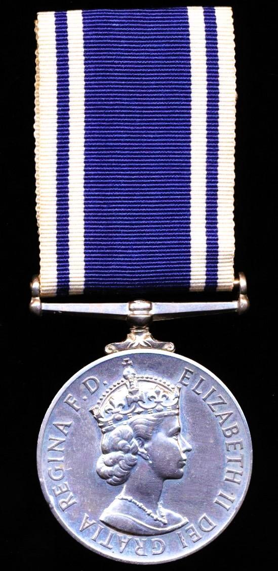 Police Long Service and Good Conduct Medal. EIIR second type legend (Const. William J. M. Harries)