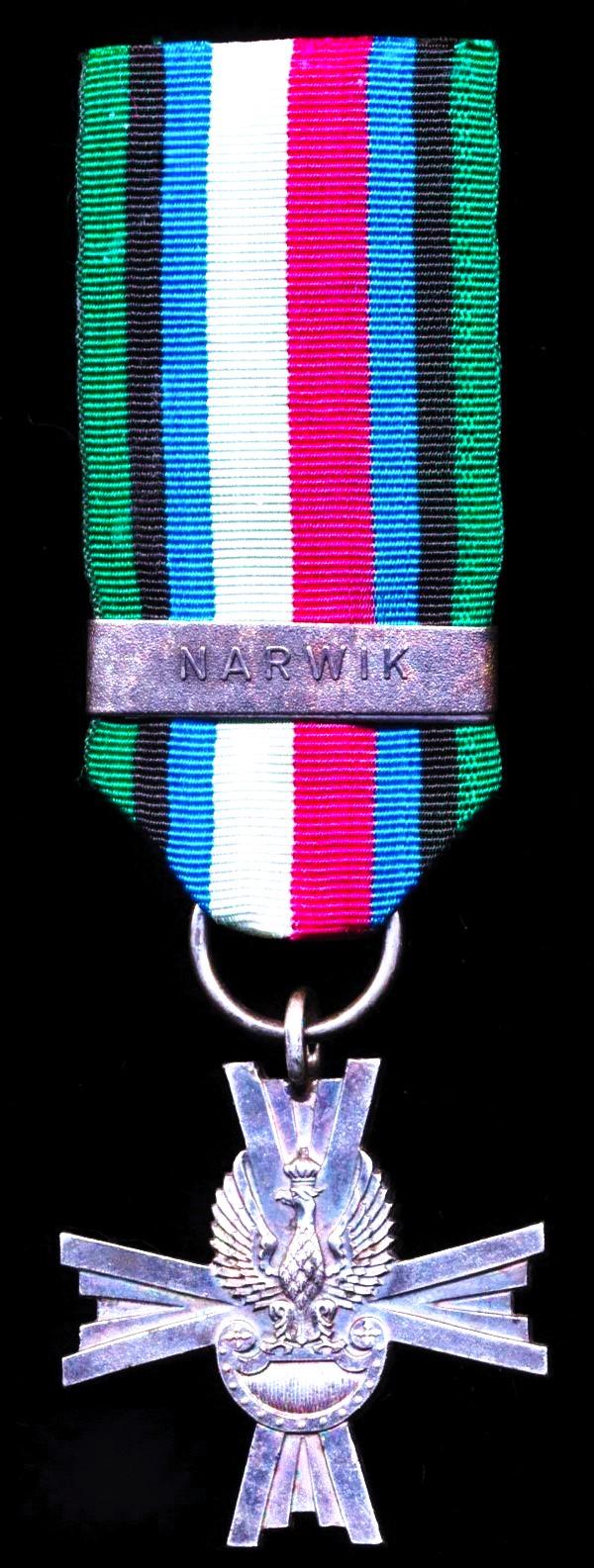 Poland (Republic): The Cross of Combat Action of the Polish Armed Forces in the West. 2nd type issue. With clasp 'Narwik'