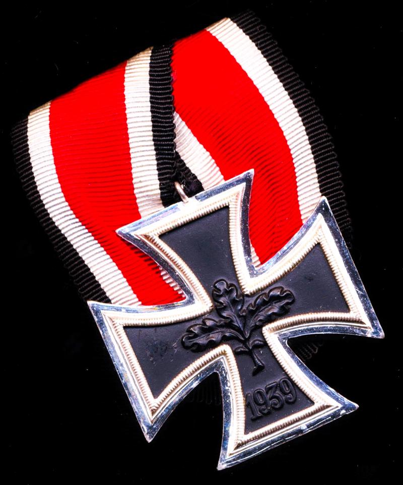 Germany (Federal Republic): Iron Cross 1939 2nd Class (Eisernes Kreuz II. Klasse , or EKII). De-Nazified 1957 'Bundswehr' version