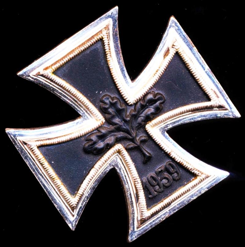 Germany (Federal Republic): Iron Cross 1939 1st Class (Eisernes Kreuz 1. Klasse , or EK1). De-Nazified 1957 'Bundswehr' version