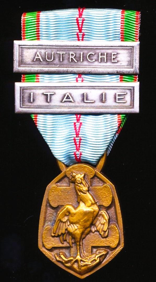 France: War Commemorative Medal 1939-45 (Medaille Commemorative 1939-1945). With clasps 'Italie' & 'Autriche'