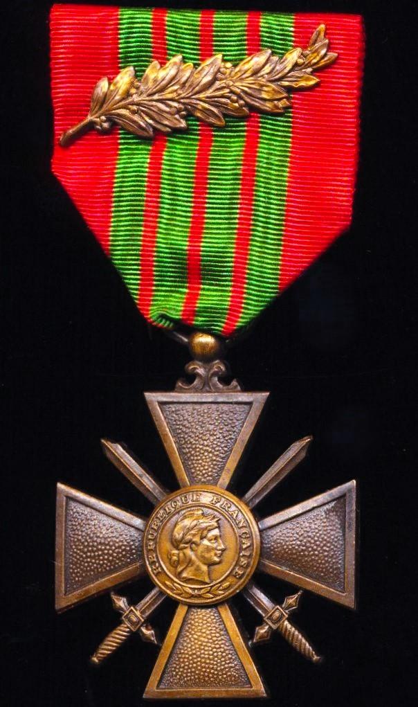 France: Cross of War 1939 (Croix De Guerre 1939). With 1 x citation emblem (1 x Bronze Palm) on the riband. Reverse of cross dated 1939