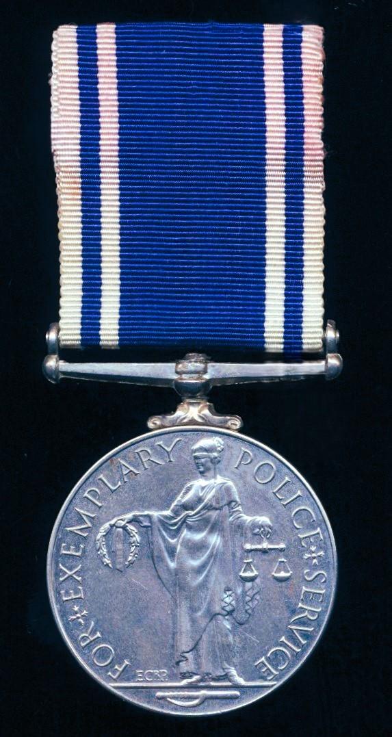 Police Long Service & Good Conduct Medal. EIIR issue (Sergt. Maurice W. Hedges)