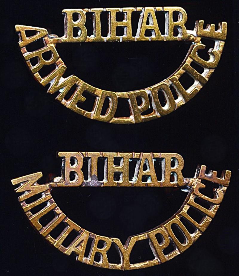 India  - Bihar State: Lot of two shoulder title badges. Bihar Military Police & Bihar Armed Police. Gilding metal shoulder title badges (x 2)