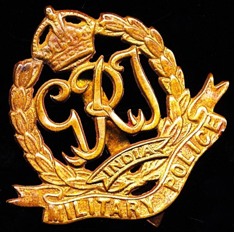 British India: Corps of Indian Military Police. King's Crown. Gilding metal die-cast cap badge. 1942-1947