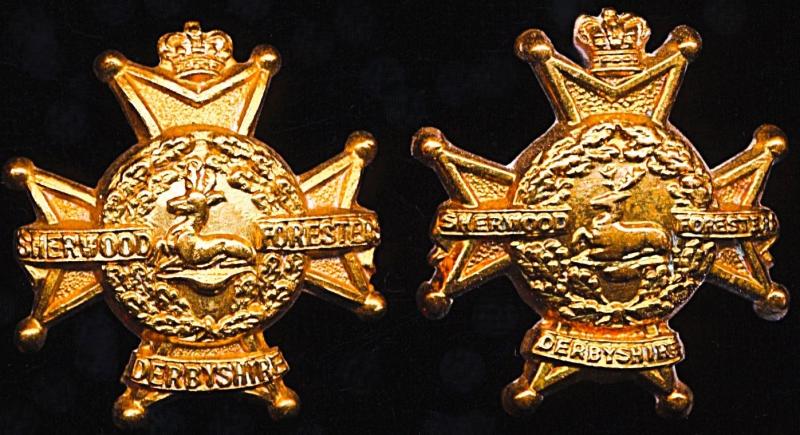 Sherwood Foresters: Two Victorian Crown gilding metal collar badges. Victorian era. Circa 1882-1901