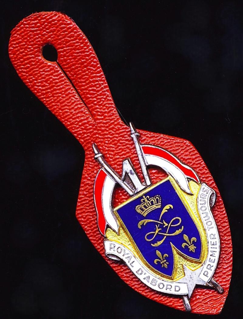 France: Regimental badge. 1st Regiment of Dragoons (Le 1er régiment de dragons). Enamelled