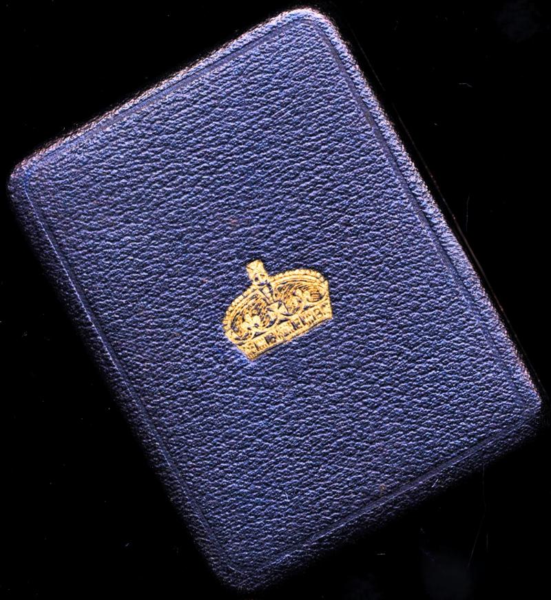 Canada: Memorial Cross. Empty leatherette case issue. King's Crown issue