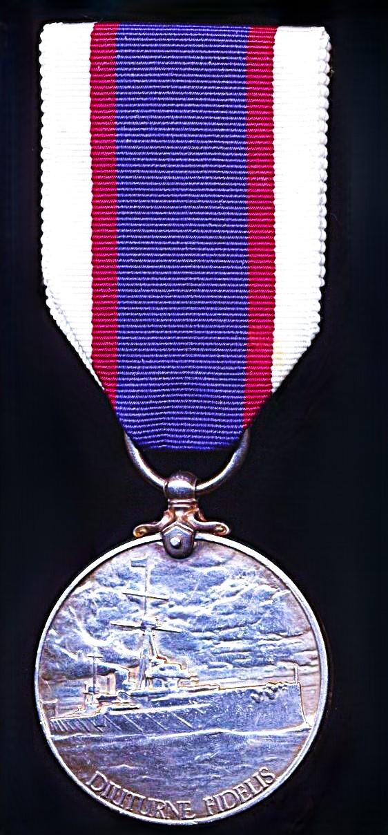 Royal Fleet Reserve Long Service & Good Conduct Medal. GV issue first type (SS-404938 (CH.B. 8616) E. W. Smith. L.Sto. R.F.R.)