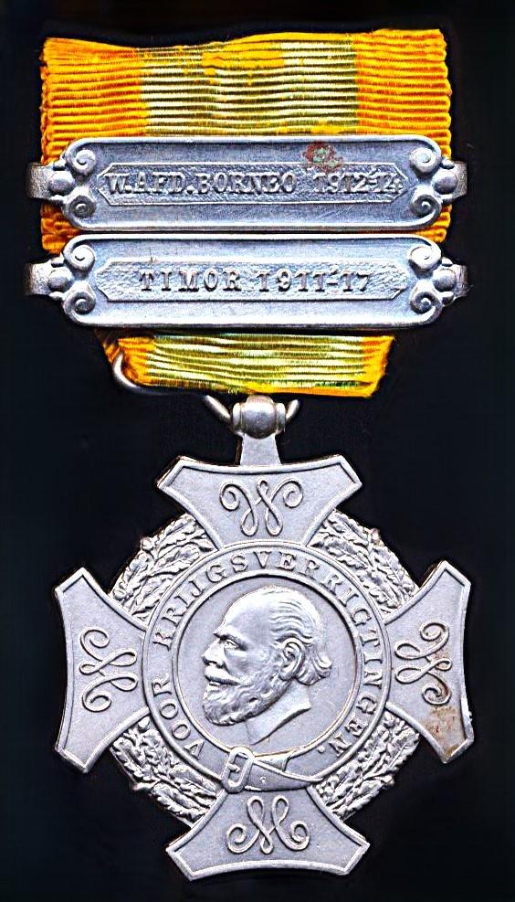 Netherlands Expeditions Cross (Expeditie-Kruis). 2nd Type Portrait Obverse. With 2 x clasps (or 'Gespen').  'Timor 1911-'14' & ' W.Afd. Borneo 1912-'14'