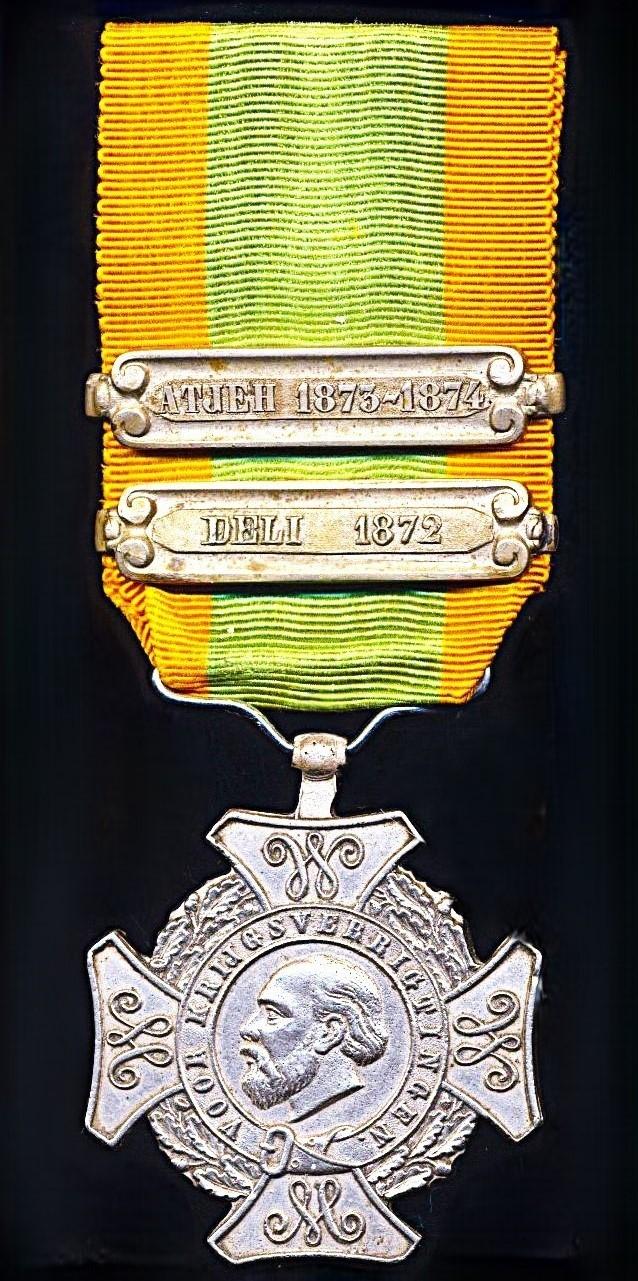 Netherlands Expeditions Cross (Expeditie-Kruis). 1st Type Portrait Obverse. With 2 x clasps (or 'Gespen') 'Deli 1872' & 'Atjeh 1873-1874'