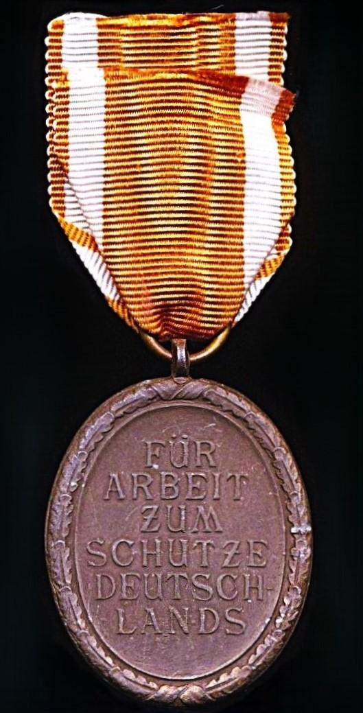 Germany (Third Reich): West Wall Medal (Deutsches Schutzwall-Ehrenzeichen)