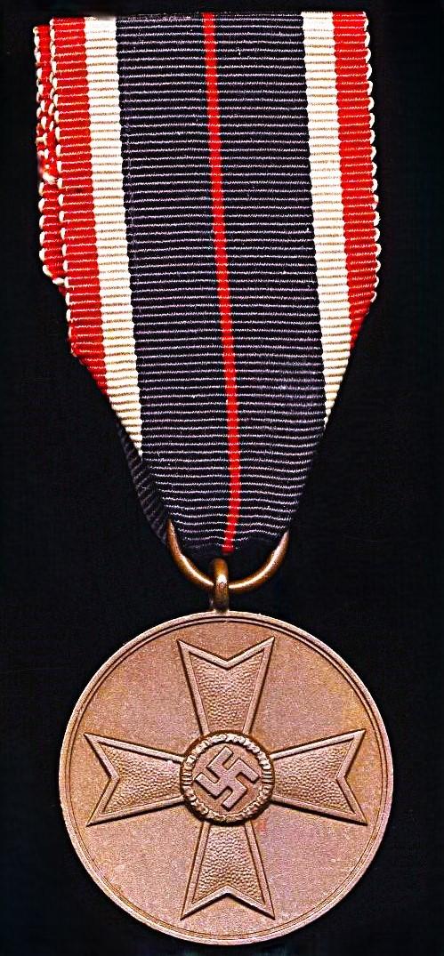 Germany (Third Reich): War Merit Medal (Kriegsverdienstmedaille)