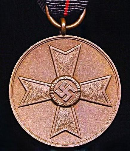 Germany (Third Reich): War Merit Medal (Kriegsverdienstmedaille)