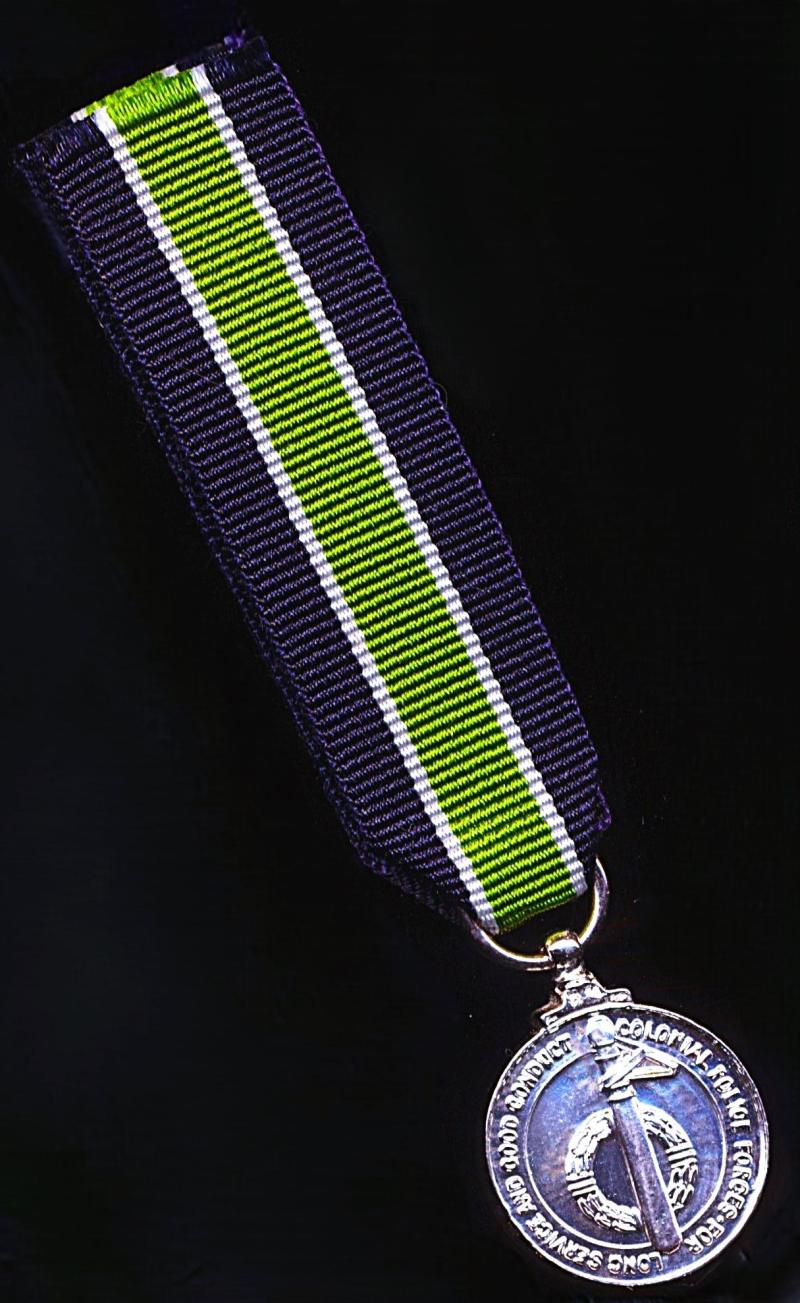 Miniature Medal: Colonial Police Long Service Medal. EIIR second legend
