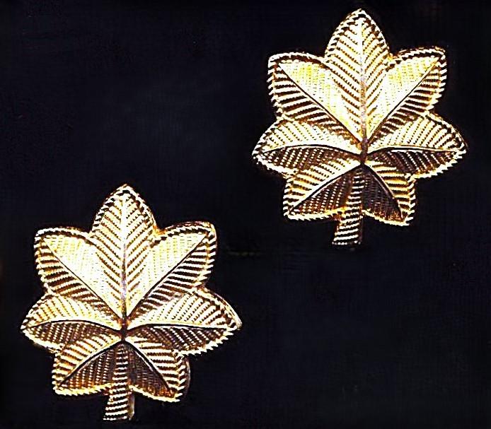 United States Army: Pair of Major's shoulder rank badges. Gilt