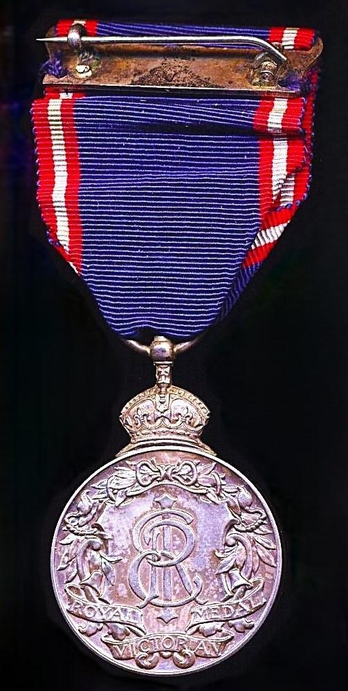 Royal Victorian Medal. EDVII Silver issue
